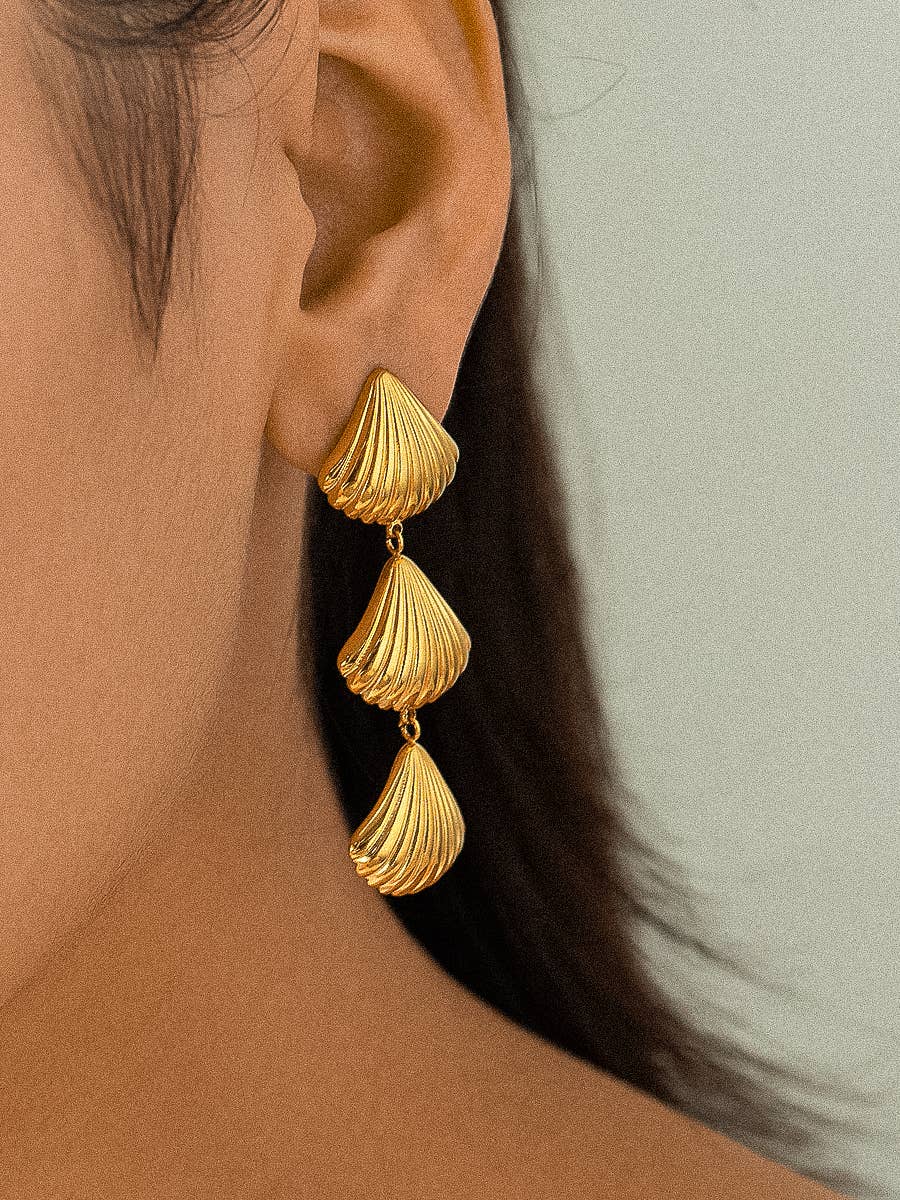 KYLIE 18K GOLD SHELL EARRINGS
