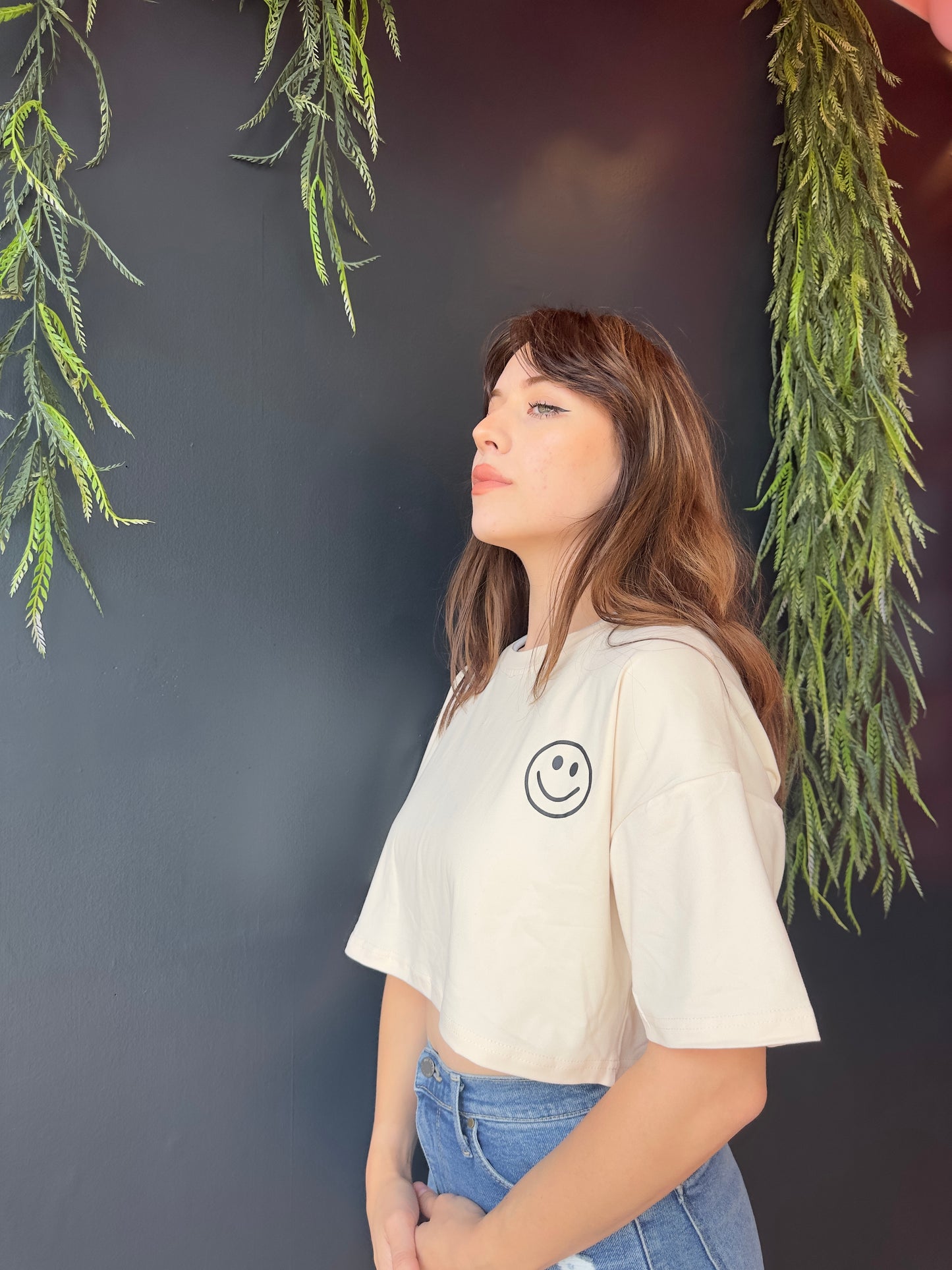 SMILEY CROPPED TEE