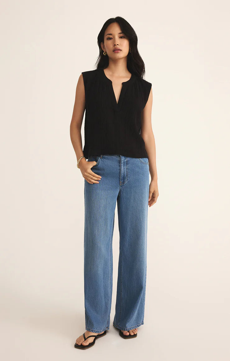 CLIFFSIDE V-NECK AIRY TOP