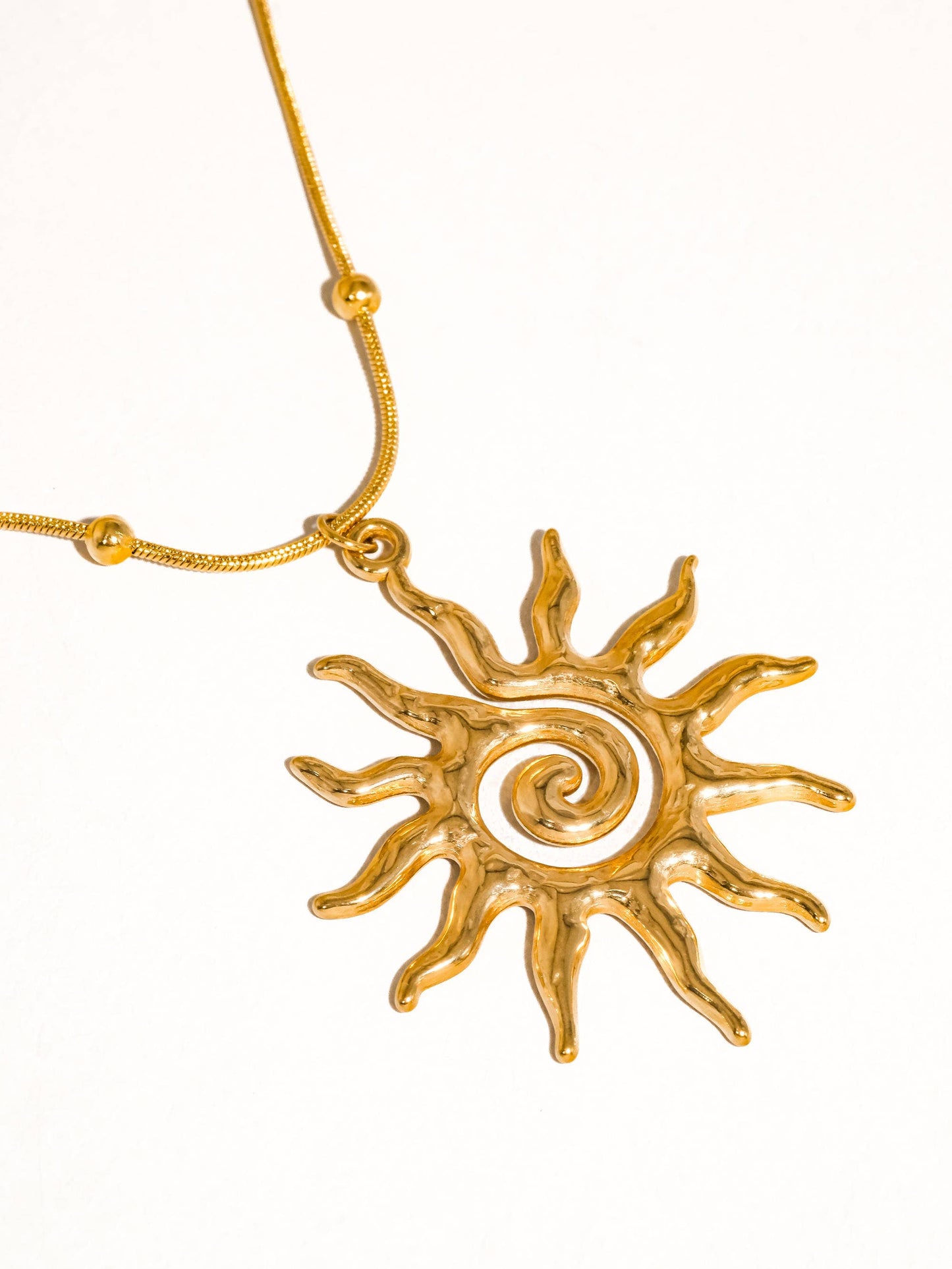 TAO 18K GOLD BOHO NECKLACE