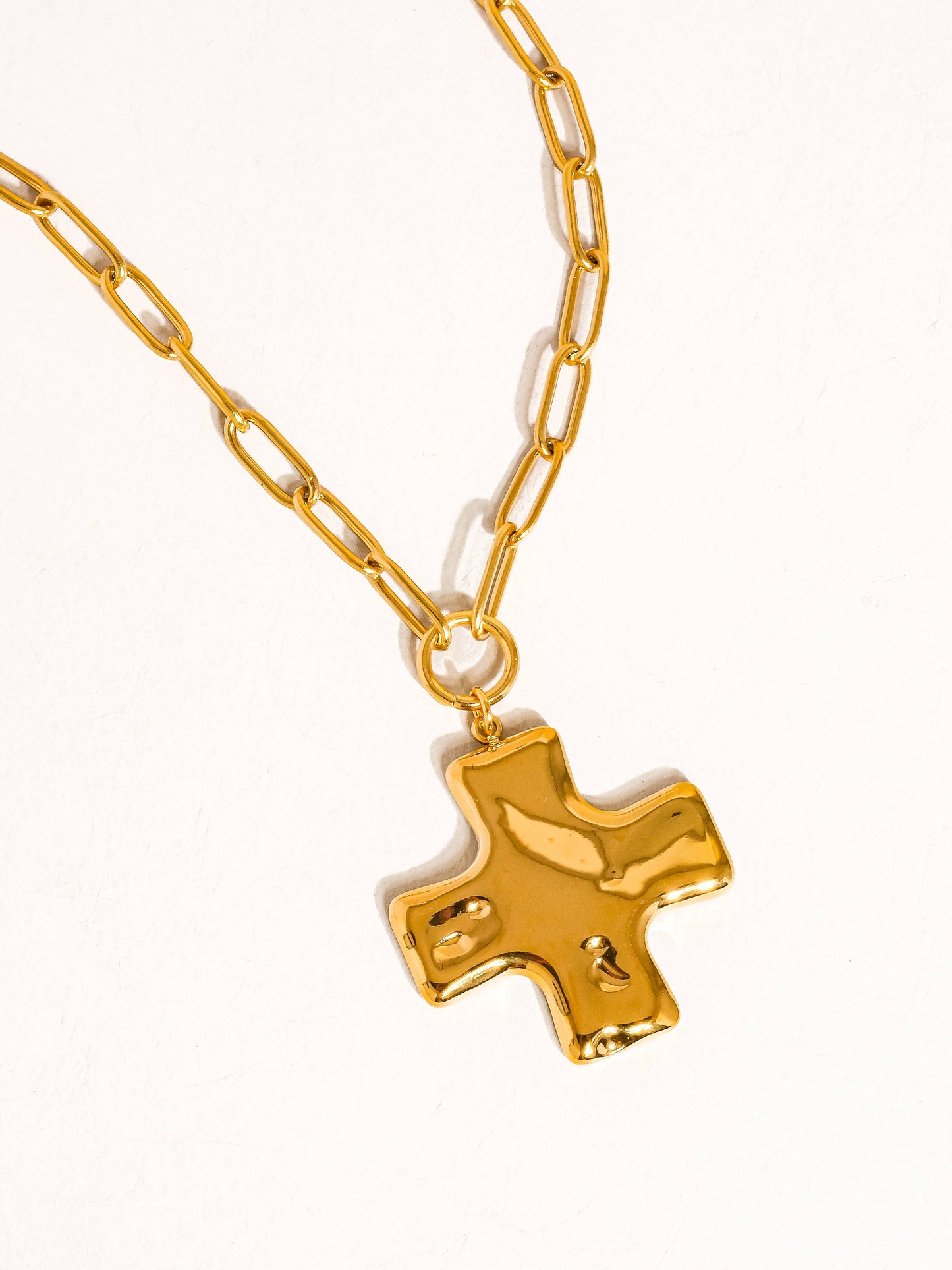 BRAI 18K GOLD CROSS NECKLACE
