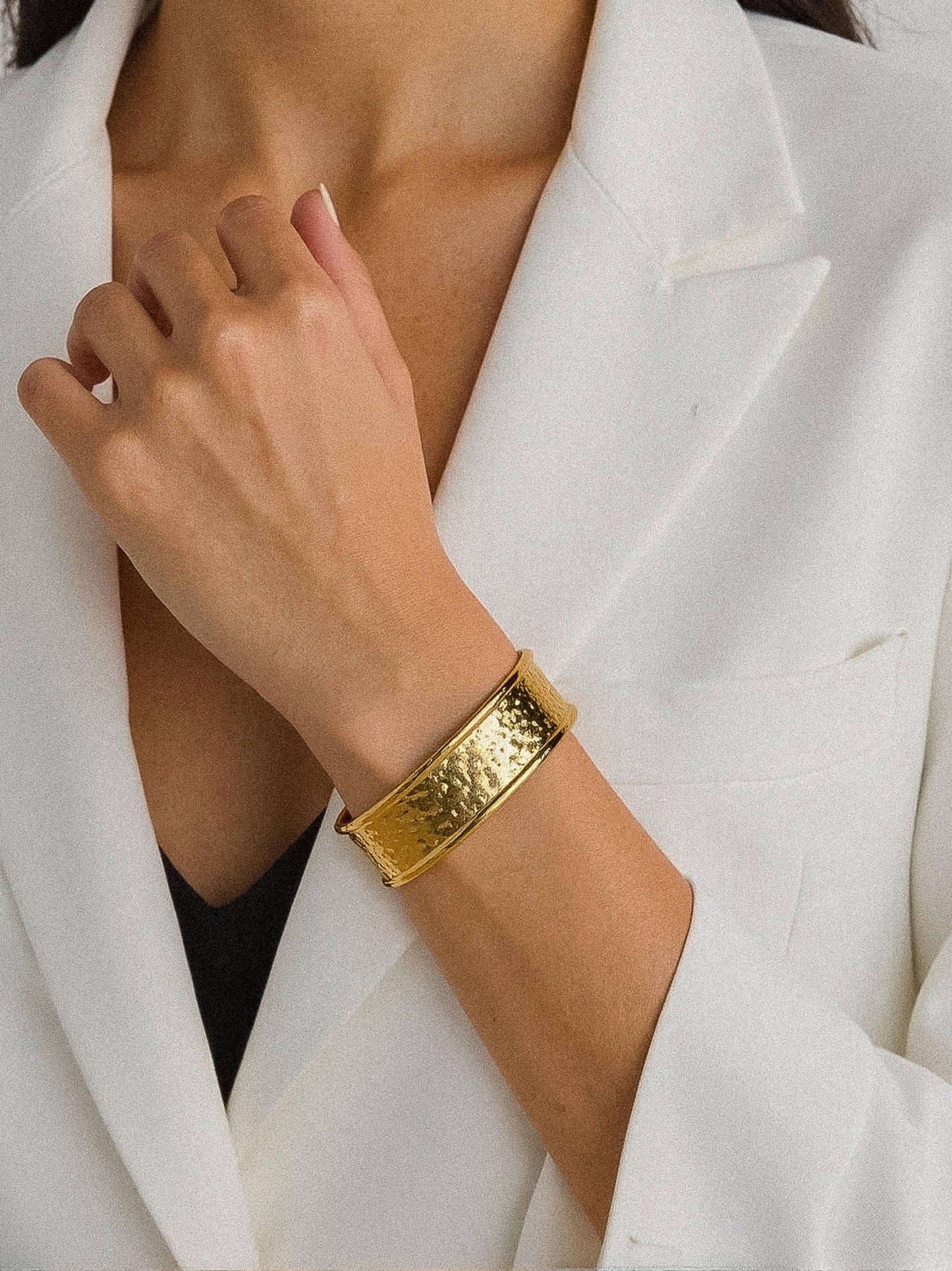 ZARA 18K GOLD CUFF
