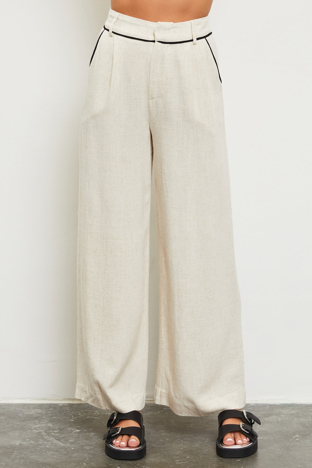 CONTRAST PIPING STRAIGHT PANT