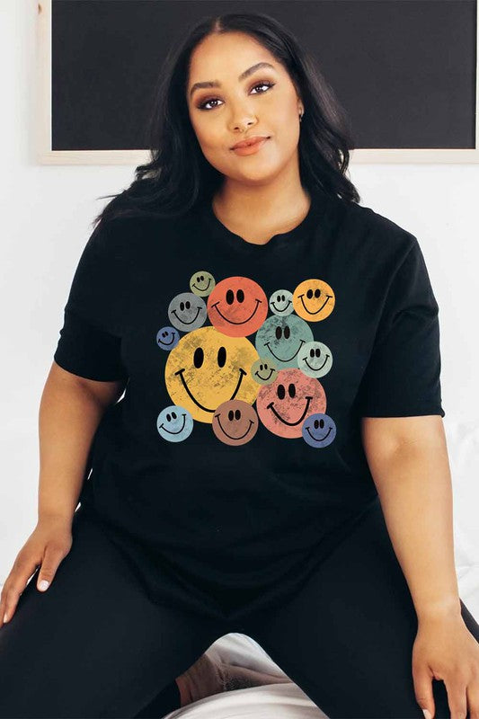 HAPPY FACES GRAPHIC TEE