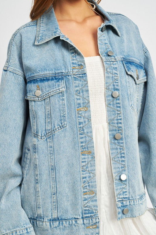 BUTTON UP OVERSIZED DENIM JACKET