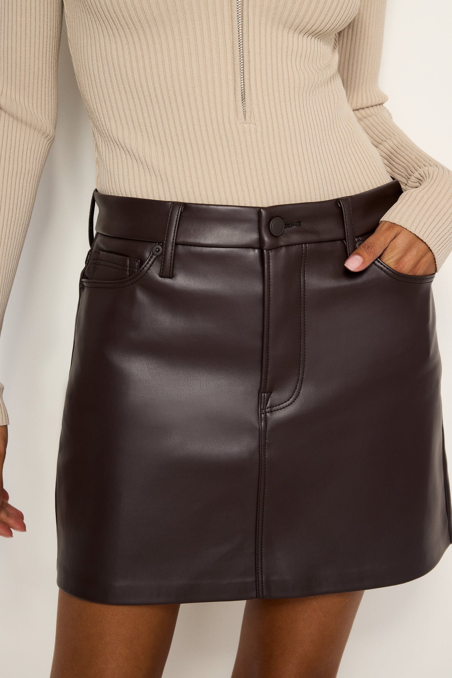 VEGAN LEATHER SKIRT