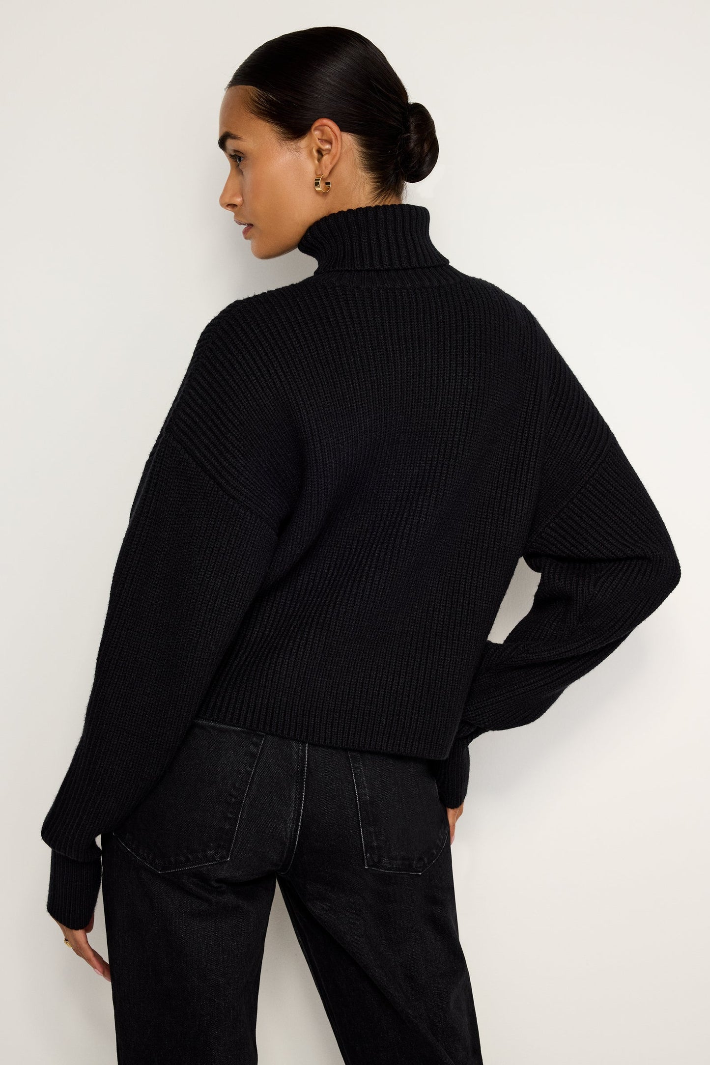 COZY RIBBED TURTLENECK