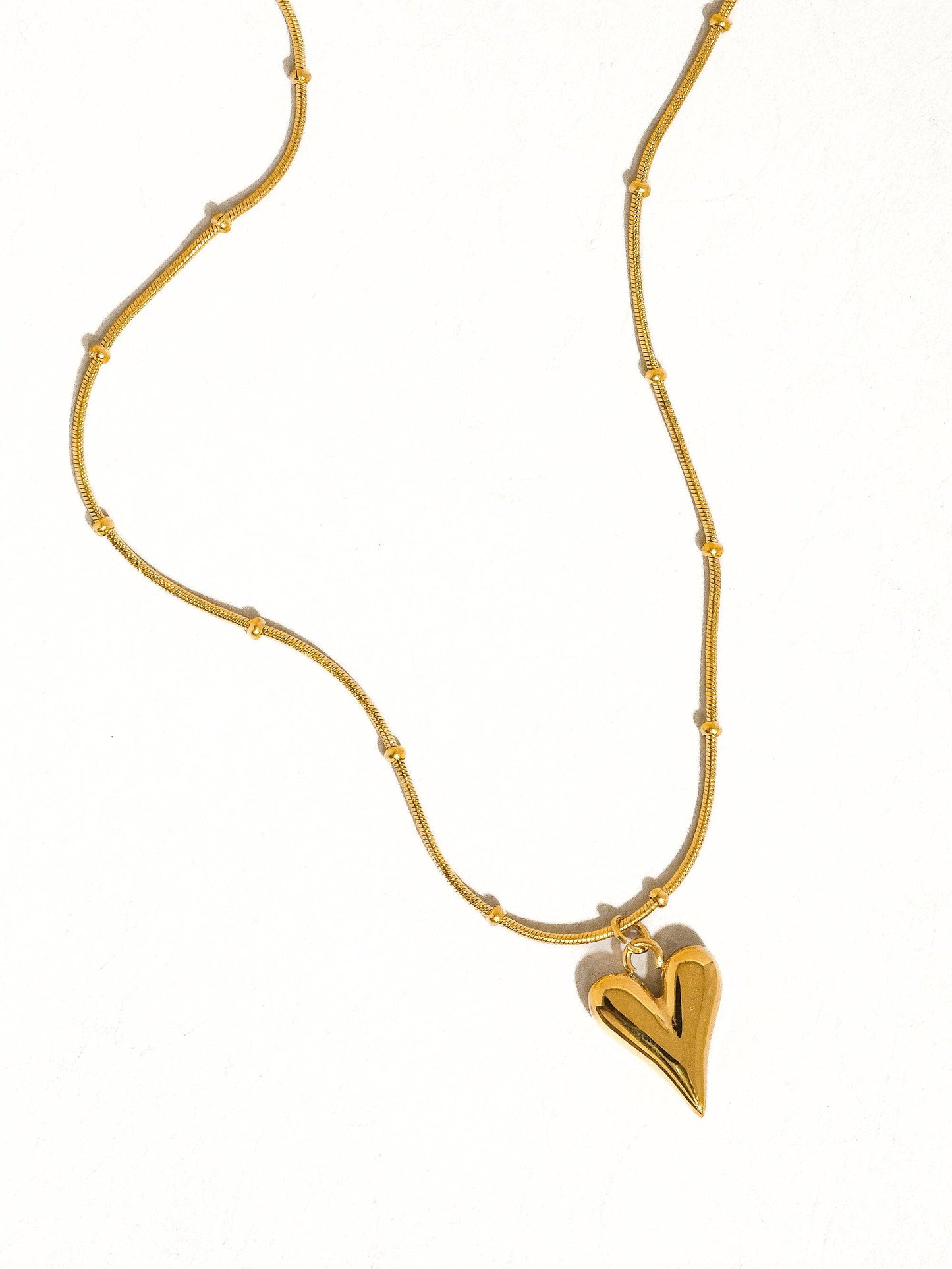 BAYLEE 18K GOLD HEART NECKLACE