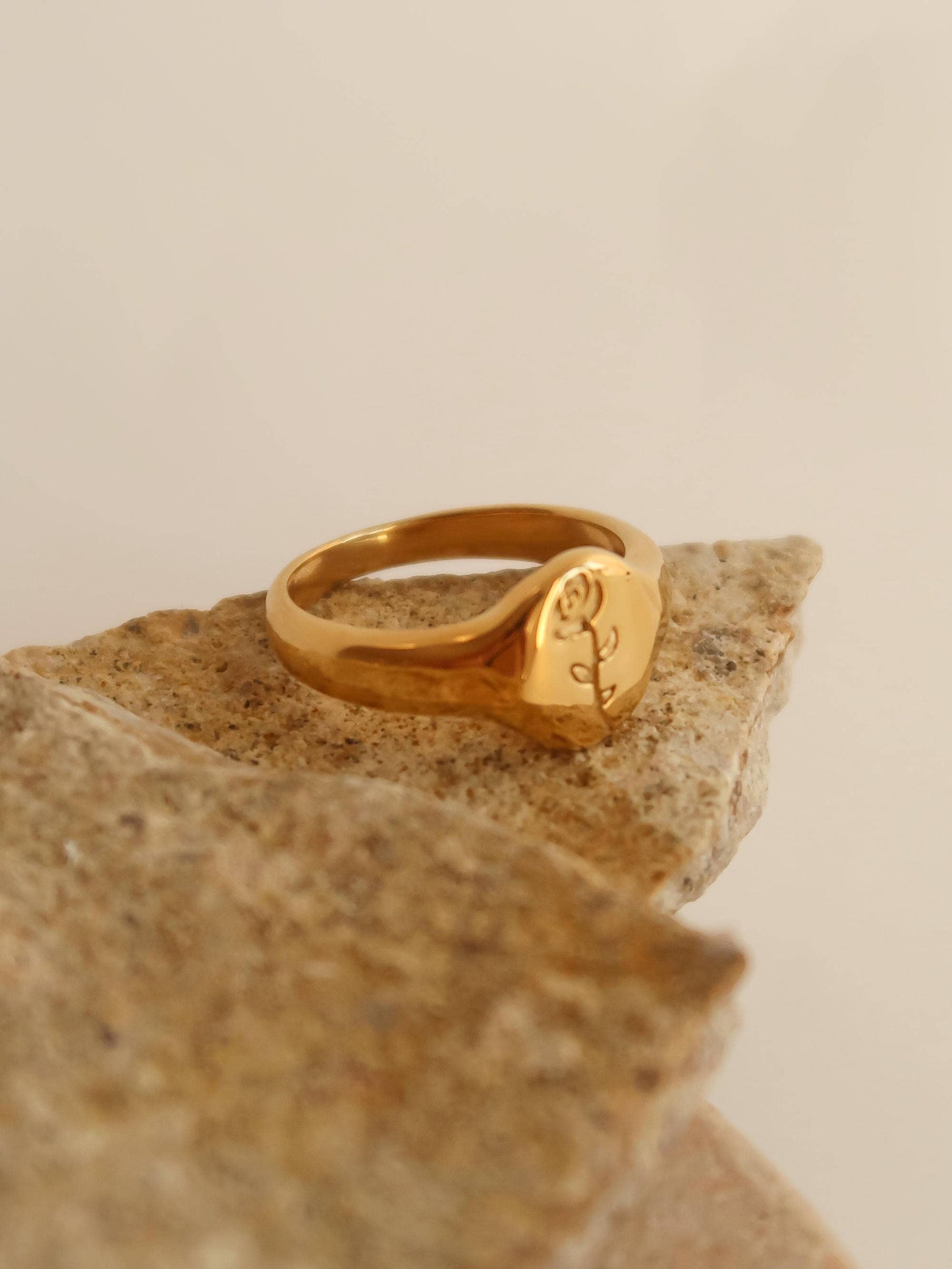 ROSE RING 18K GOLD