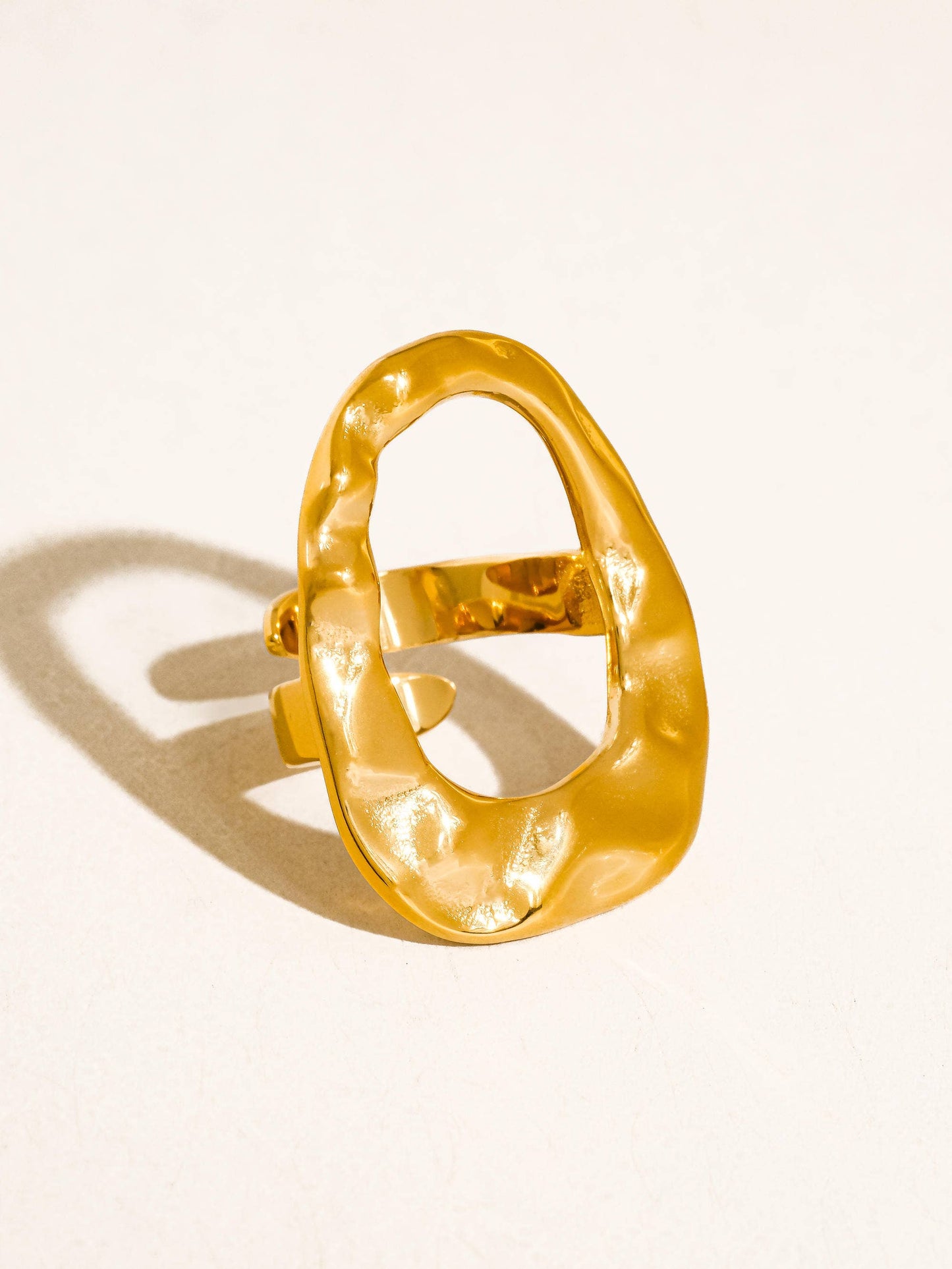 18K GOLD STATEMENT RINGS