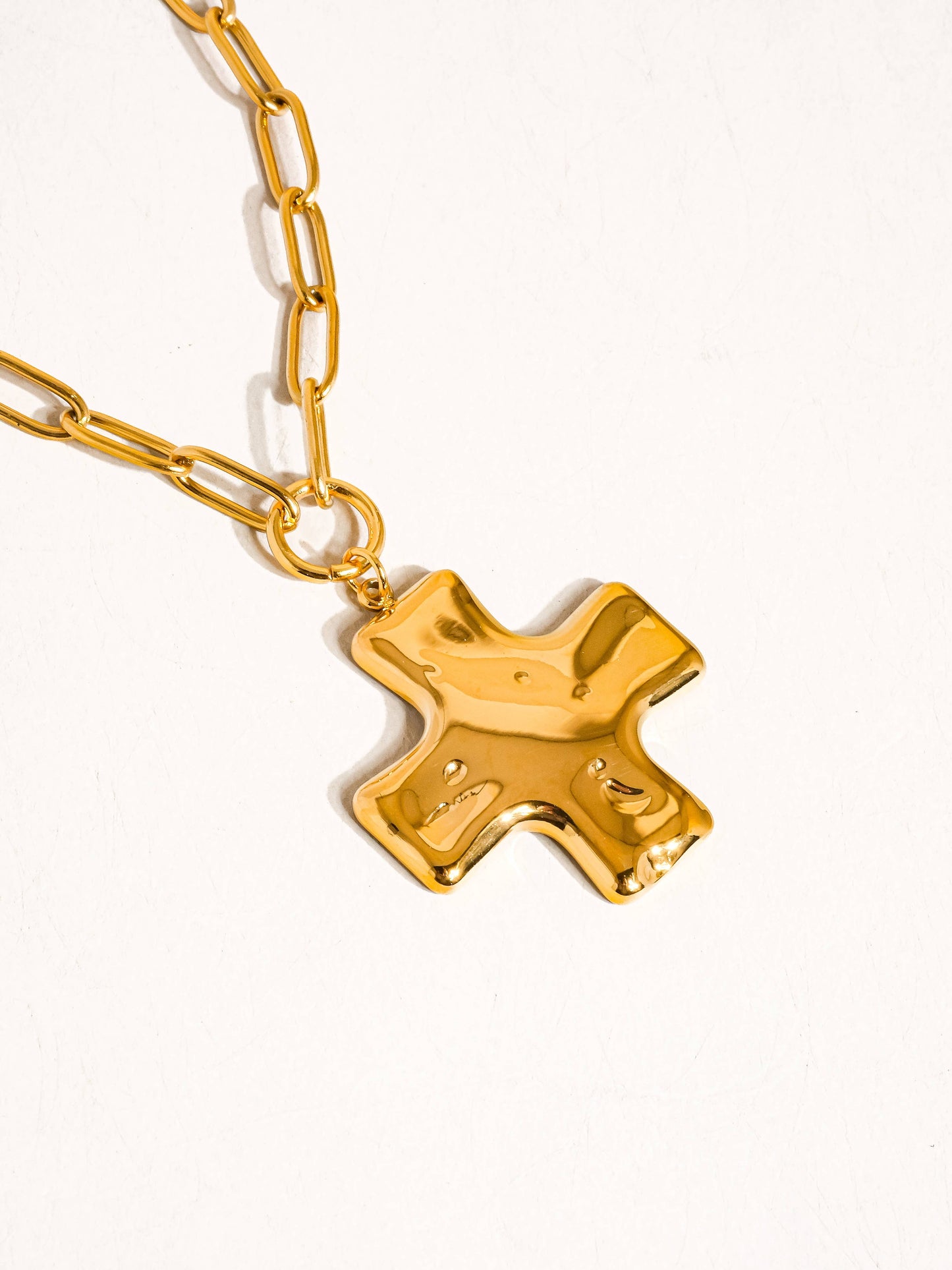 BRAI 18K GOLD CROSS NECKLACE