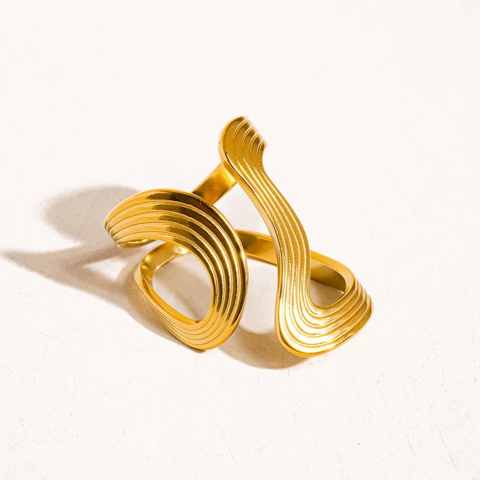 X 18K GOLD RING