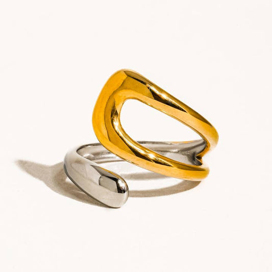 VILLA 18K GOLD RING