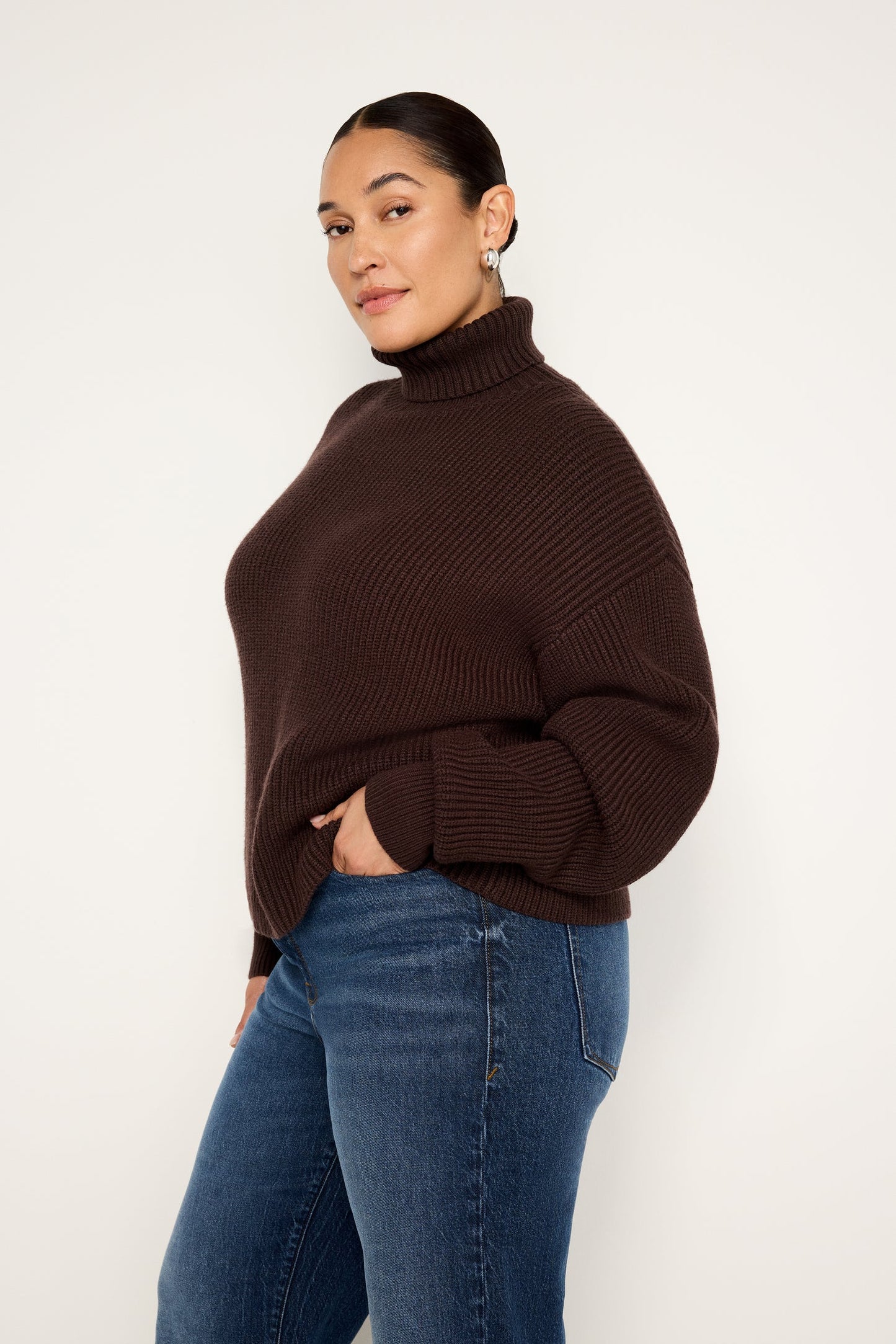 COZY RIBBED TURTLENECK