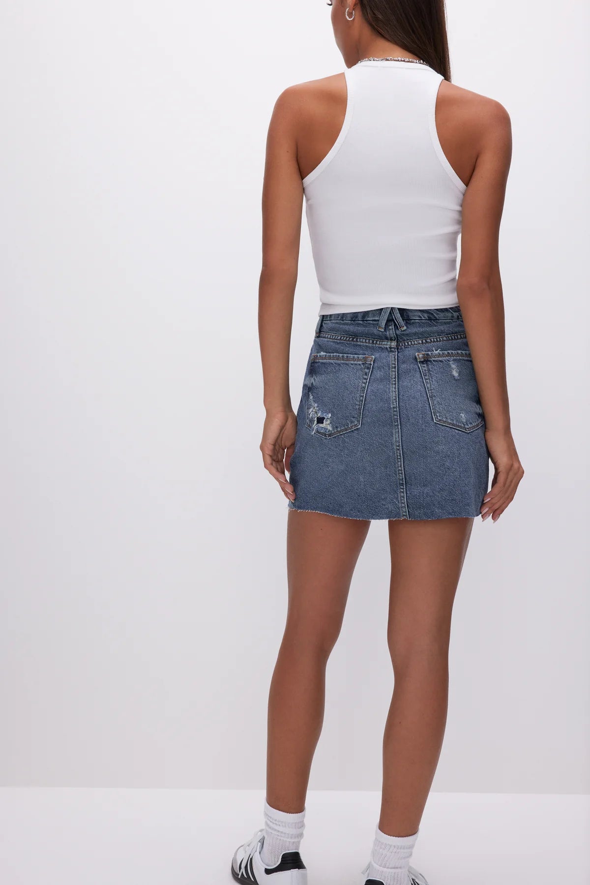 GOOD AMERICAN MINI SKIRT WITH CUT OUT