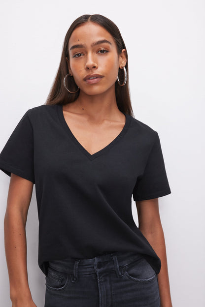 COTTON CLASSIC V-NECK TEE