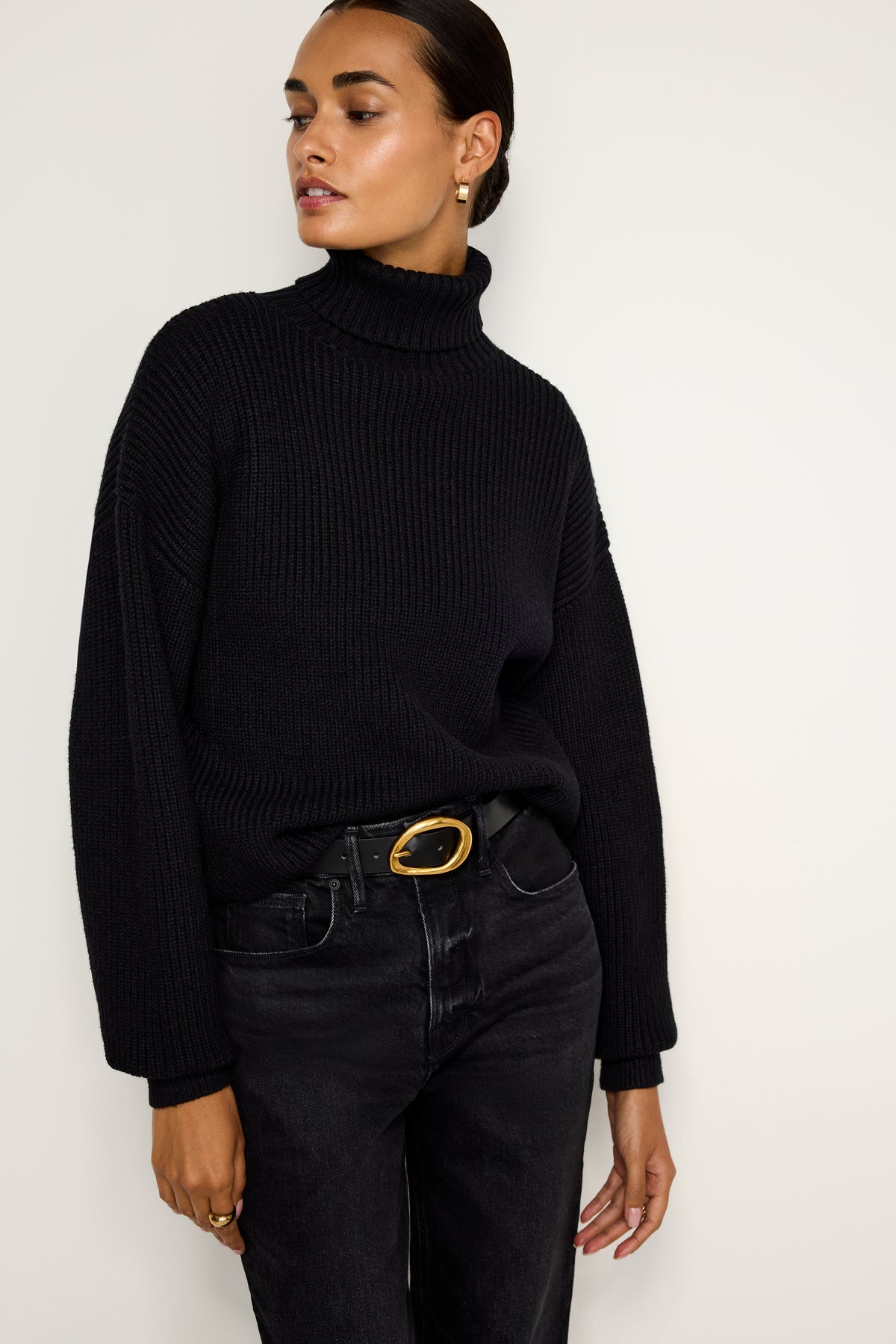 COZY RIBBED TURTLENECK