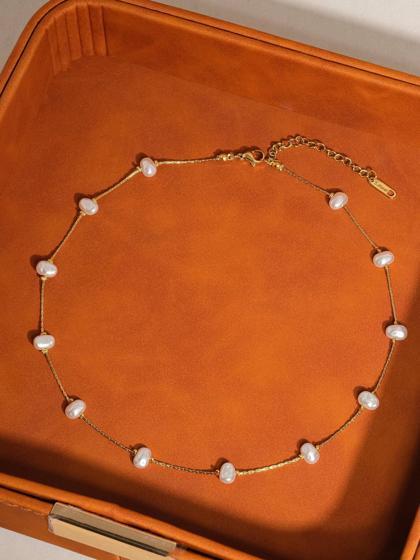 IDA PETITE PEARL NECKLACE
