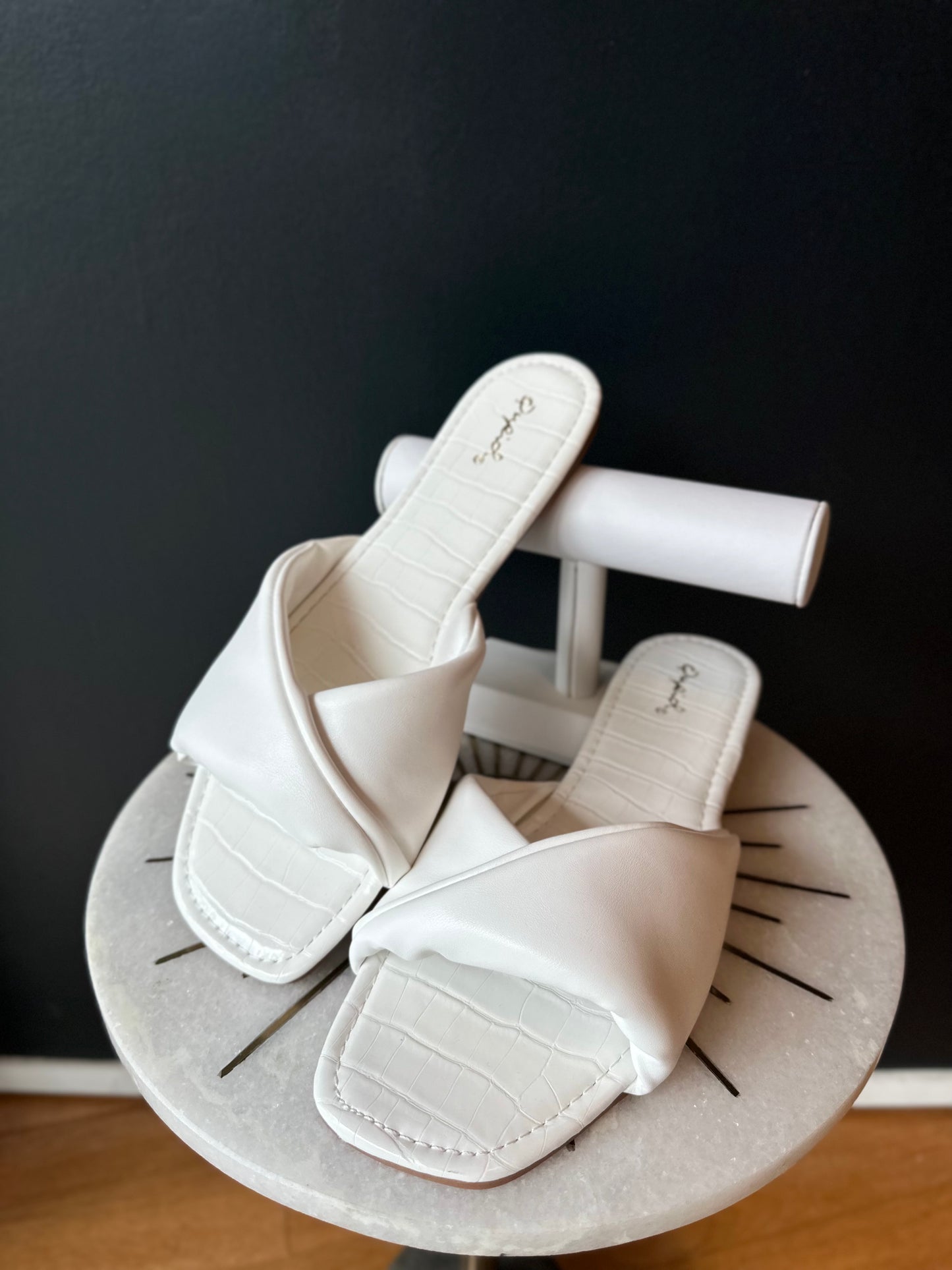 PAIGE SANDAL