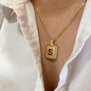 INITIAL NECKLACE