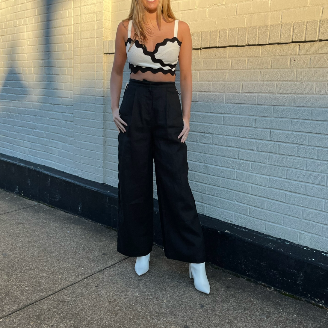 SCALLOP TROUSERS